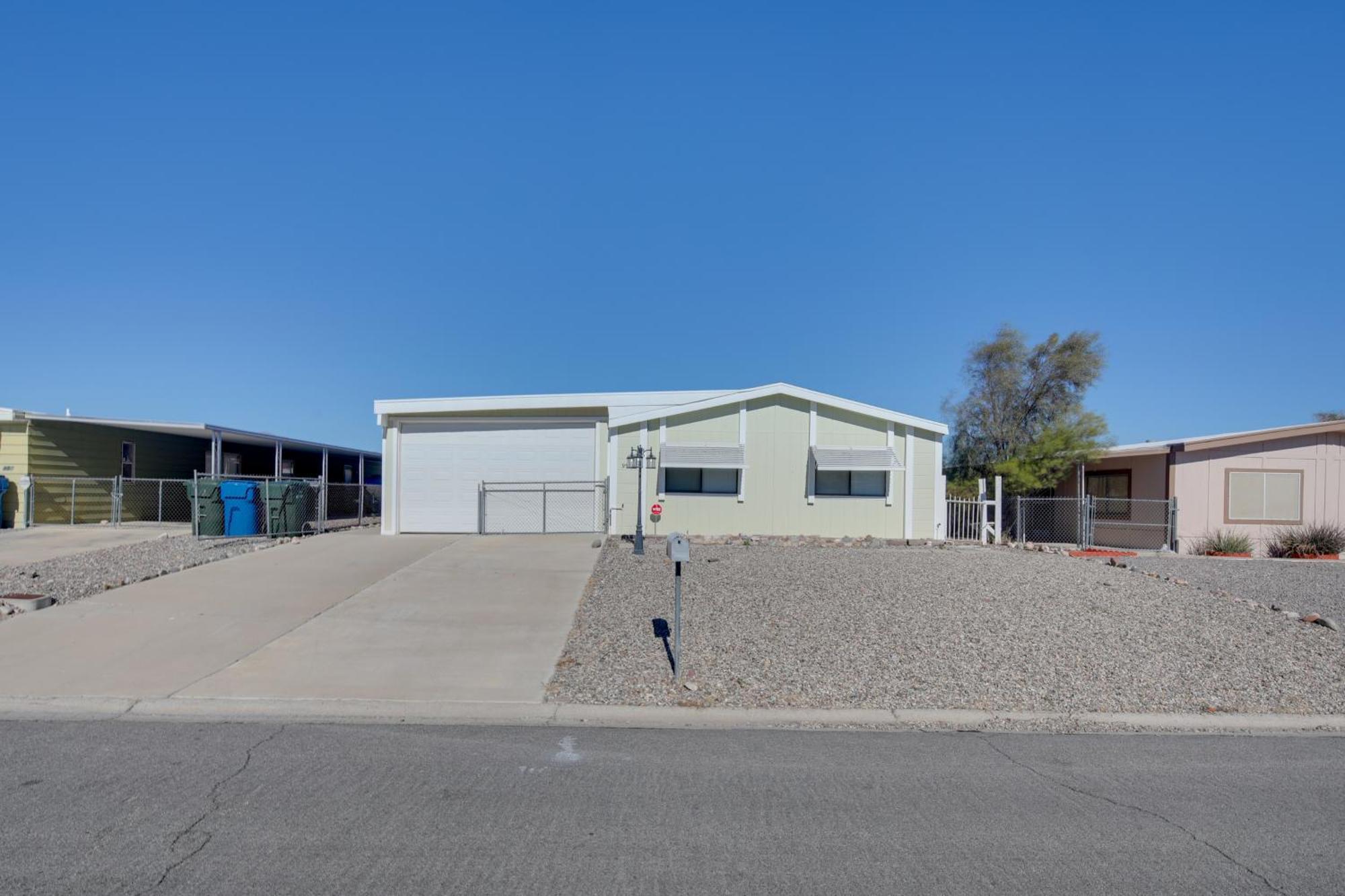 Bullhead City Home With Fire Pit - Walk To Co River! Exterior photo