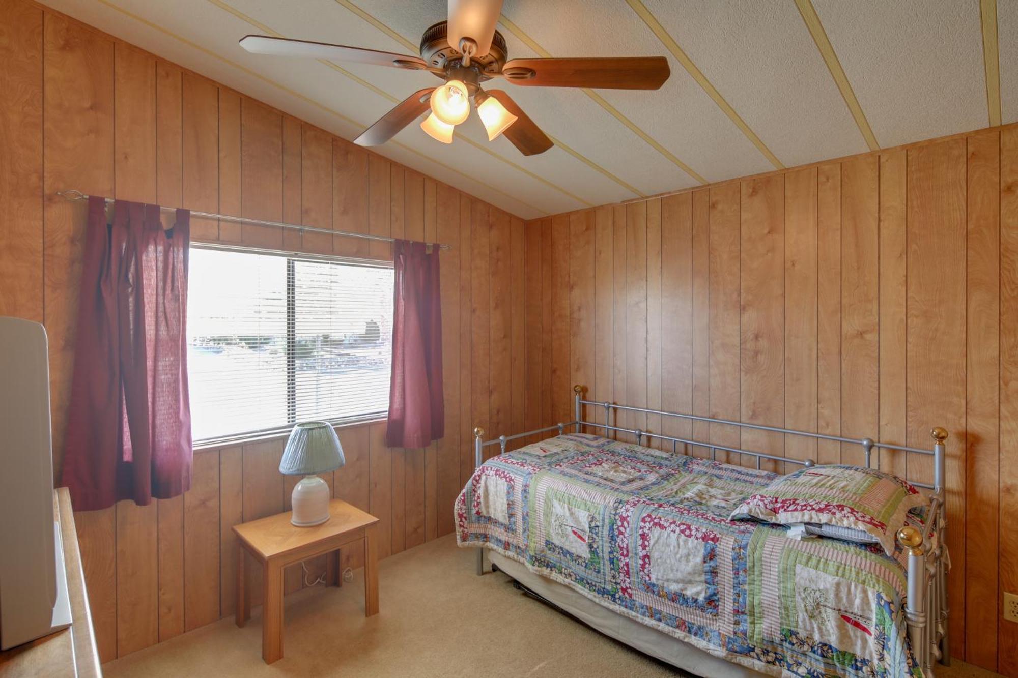 Bullhead City Home With Fire Pit - Walk To Co River! Exterior photo